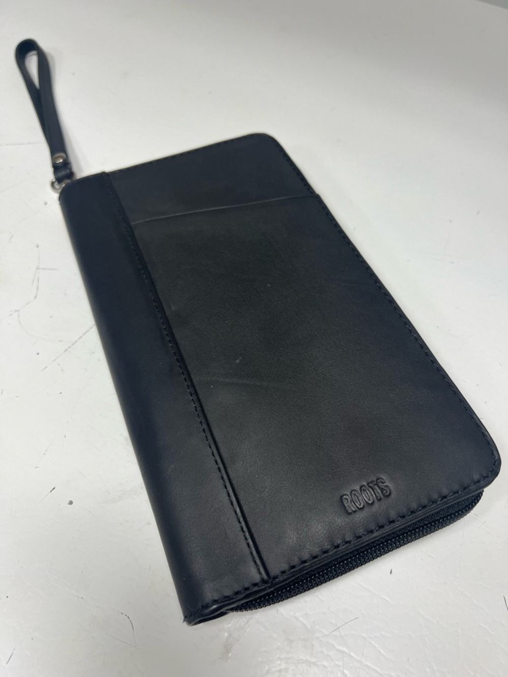 Roots Black Leather Zip Wristlet Wallet with Wrist Strap